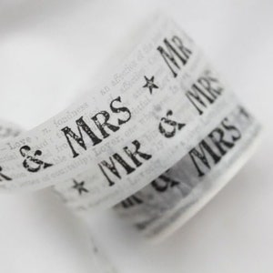 East Of India: Papier Klebeband - Zeitungspapier Mr & Mrs