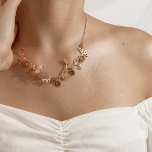 Dryad Curved Necklace