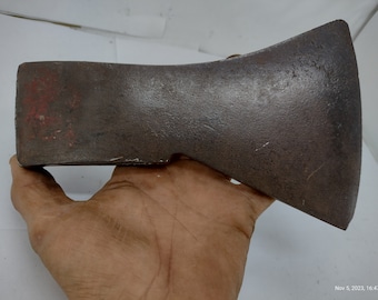 2.84 lbs. vintage european german rein pattern steel axe