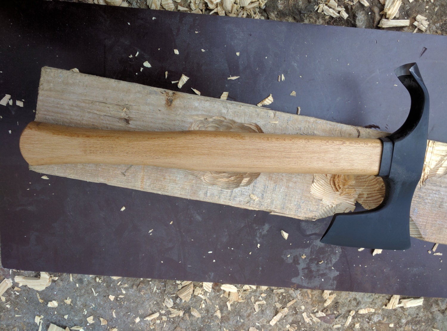 mapsyst Bearded Hatchet/Axe Combined with Curved Adze Blade - Bowl Makers Tool