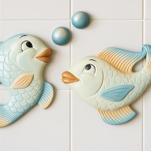 Retro Chalkware Fish Wall Plaques with Bubbles – Mid Century Bathroom or Kitchen Wall Art