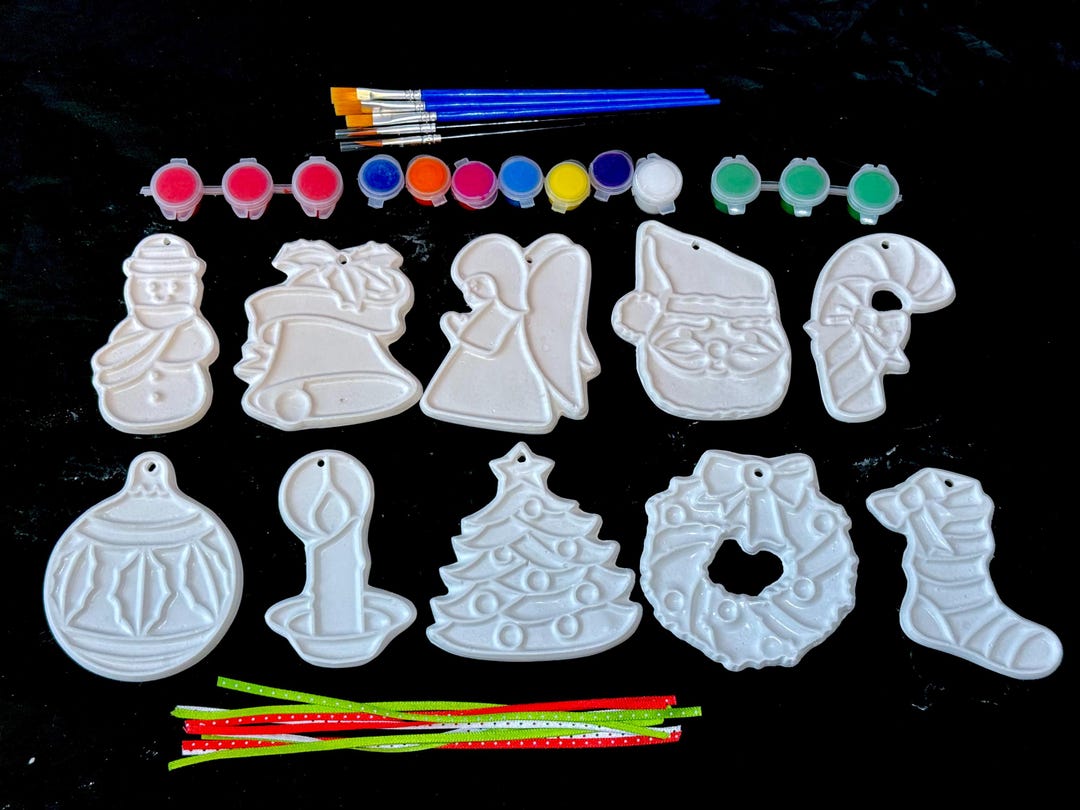 Mesmerizing Paint Your Own Ornament Kit Landscape in 4K Mesmerizing Paint Your Own Ornament Kit Landscape in 4K