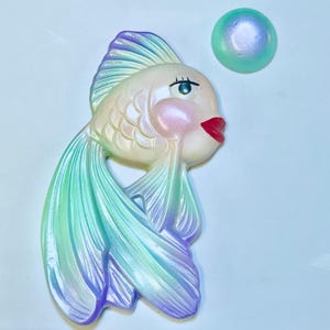 Anthropomorphic Chalkware Fish & Bubble Wall Art Plaques, Vintage Beach House Wall Decor, MCM Bathroom Decor, Mid Century style Kitsch