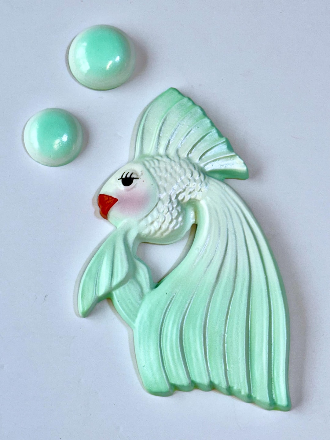 Vintage Style Chalkware Fish Wall Plaques: Anthropomorphic Nautical Art