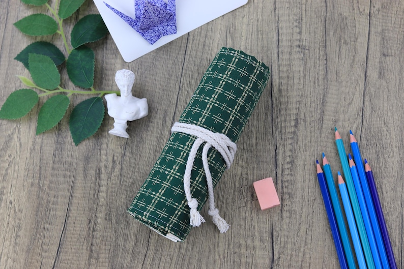 Christmas Gift Pencil Rollup Pouch, Green Cotton Fabric Storage Pens