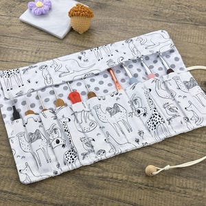 Crochet Hook & Makeup Brush Roll: Handmade Cotton Organizer