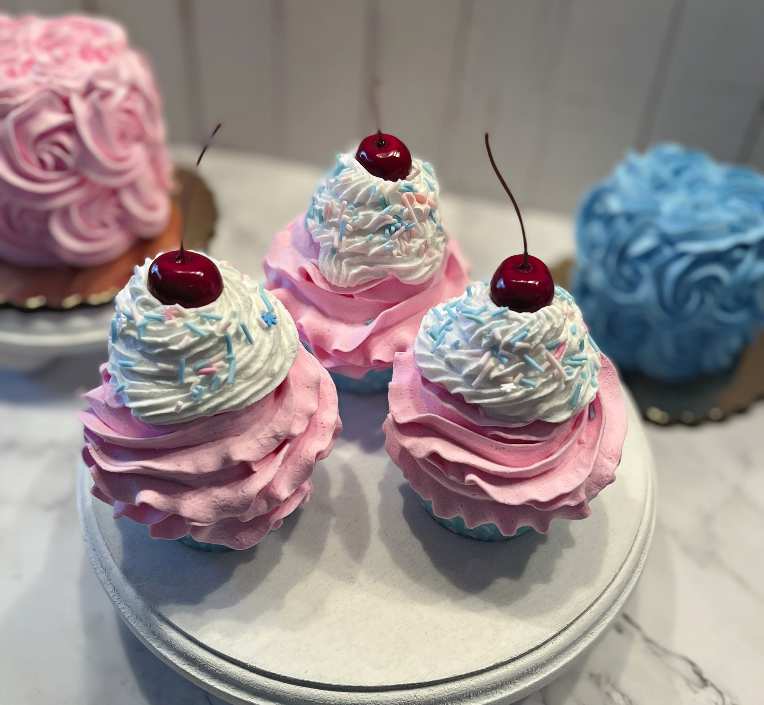 DEZICAKES Cupcake finti Bubble Gum rosa e blu Set di 3 Dezicakes per  decorazioni di scena -  Italia