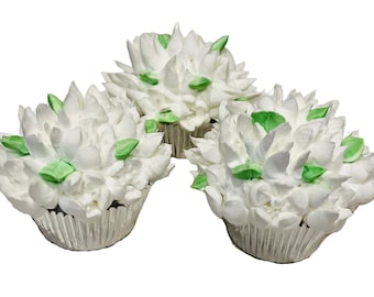 DEZICAKES Fake Cupcakes White Wedding Flowers Set of 3 Cupcakes Prop Decoration Dezicakes