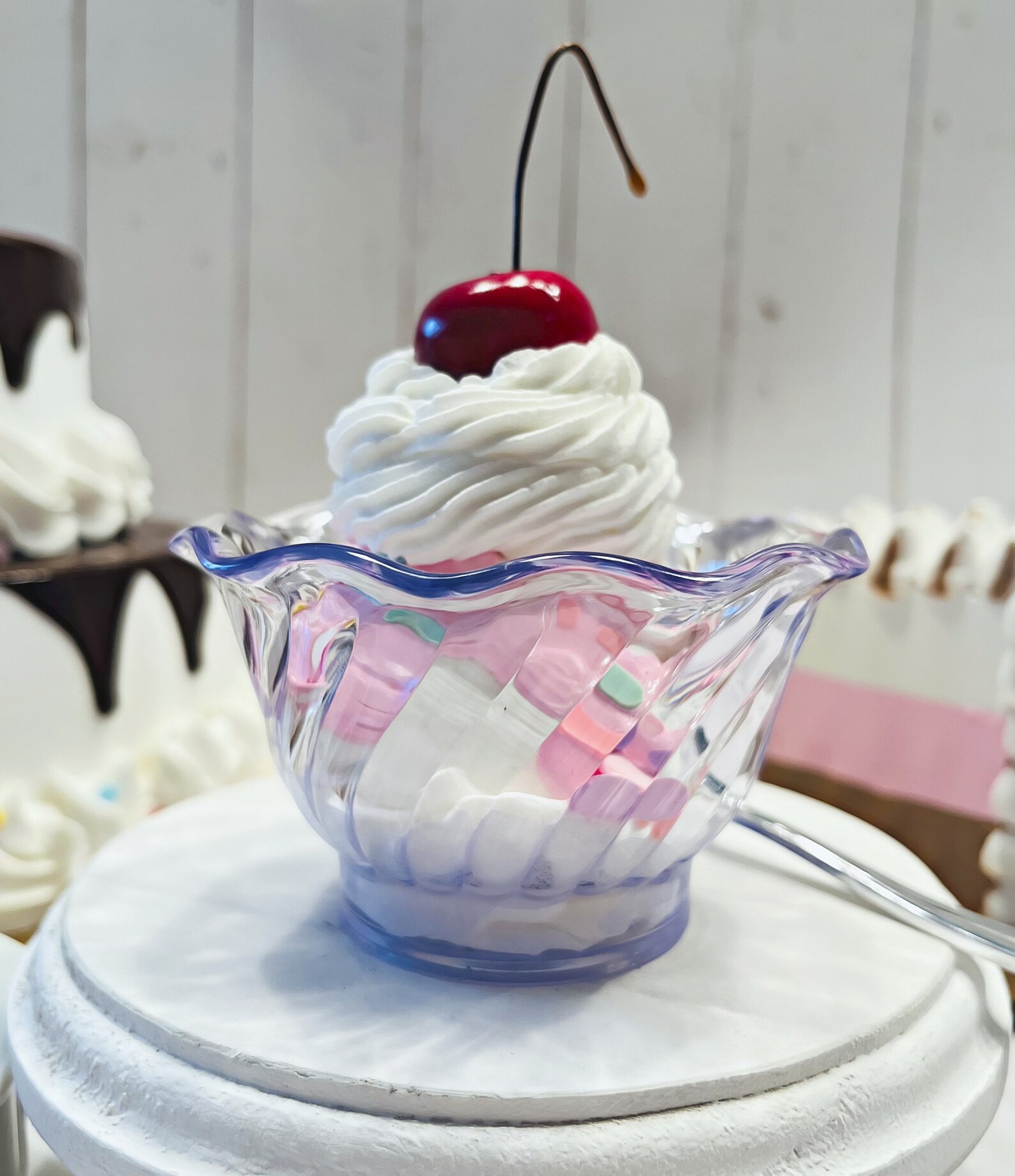 DEZICAKES Fake Ice Cream Sundae Pink Confetti Birthday Cake Sundae Prop ...