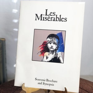 Vintage Les Misérables Souvenir Broucher and Synopsis, Published in December 1996