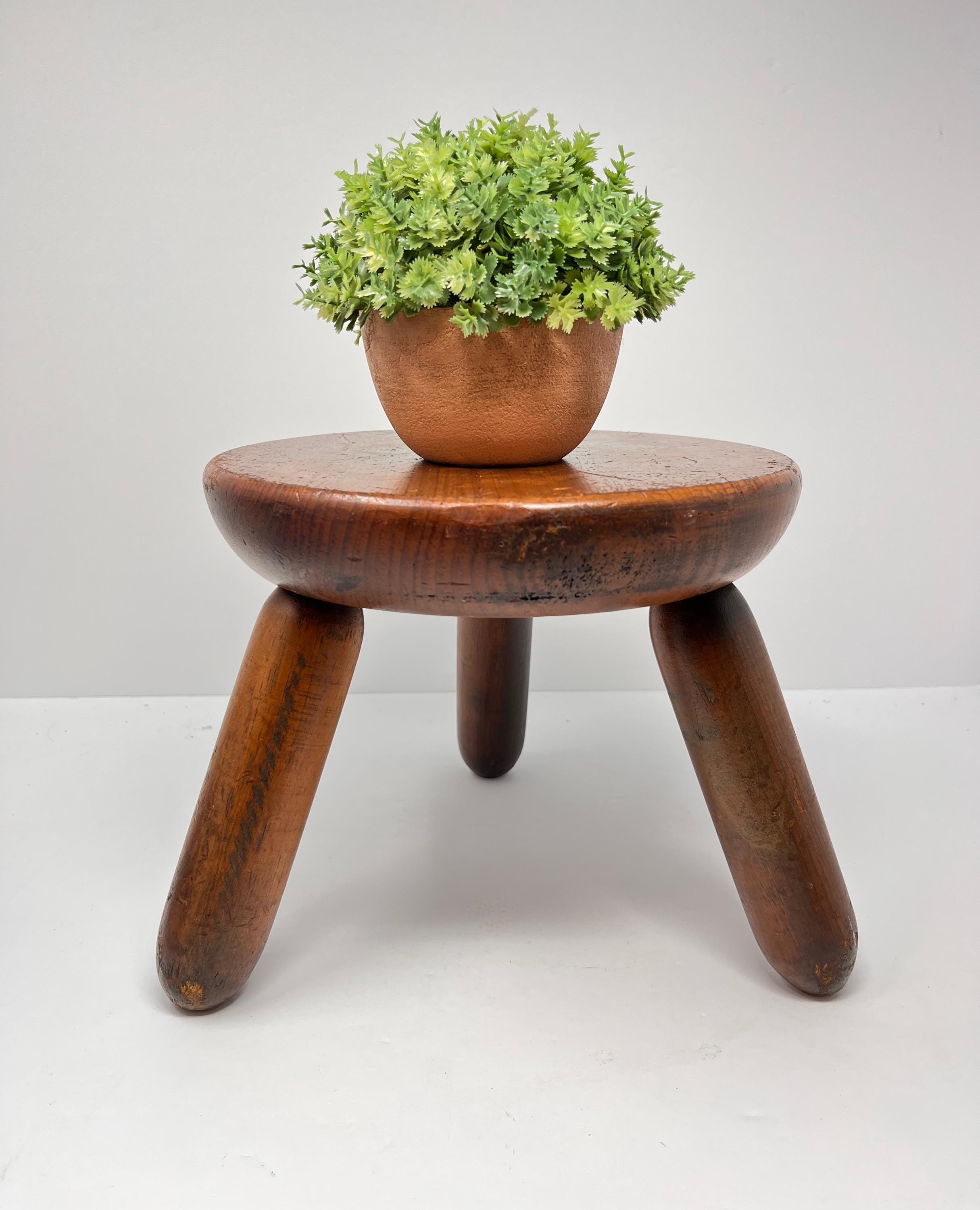 希少　３本足　ヴィンテージ　スツール ヴィンテージ3本脚木製スツール - Etsy 日本