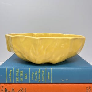 Vintage Nelson McCoy Yellow Planter