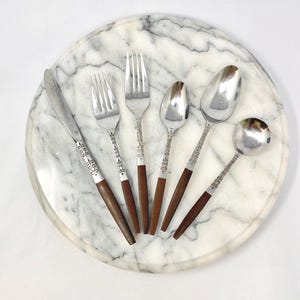 Cubiertos vintage de acero inoxidable Interpur de mediados de siglo, precio por unidad.