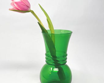 Vintage Anchor Hocking Forest Green Glass Vase, 6 1/2 inches tall