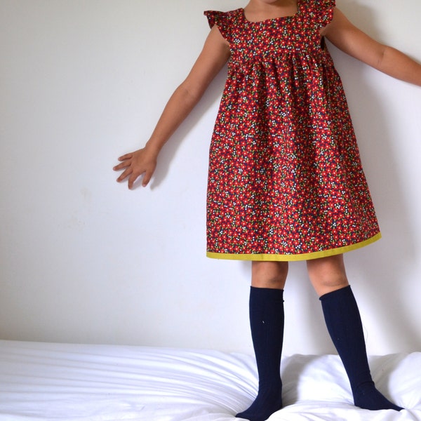 Flottement de la jeune fille manches robe, bleu marine et rouge floral, bio coton. tailles 2, 3, 4, 5, 6 disponible * fait d'ordre *