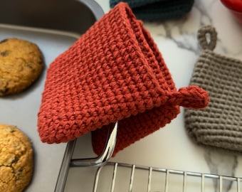 Crochet Potholder Pinch Oven Mitt  |  Man's Gift