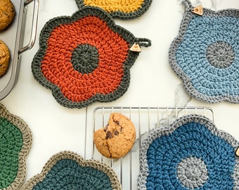 Pot Holder Oven Mitt Crocheted Flower Hot Pad Kitchen Gift