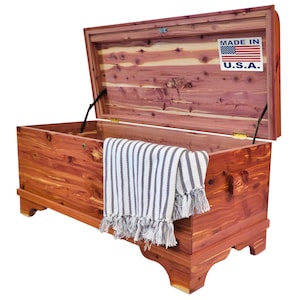 45&quot; Large Cedar Wood Hope Chest with Waterfall Edge, Lockable Storage Trunk for Blankets - Made from Red Aromatic Cedar - Amish Made in USA