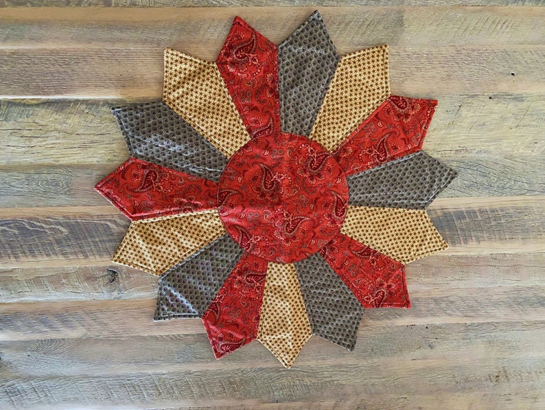 Dutchcrafters 27 Round Star Vintage Americana Paisley Etsy