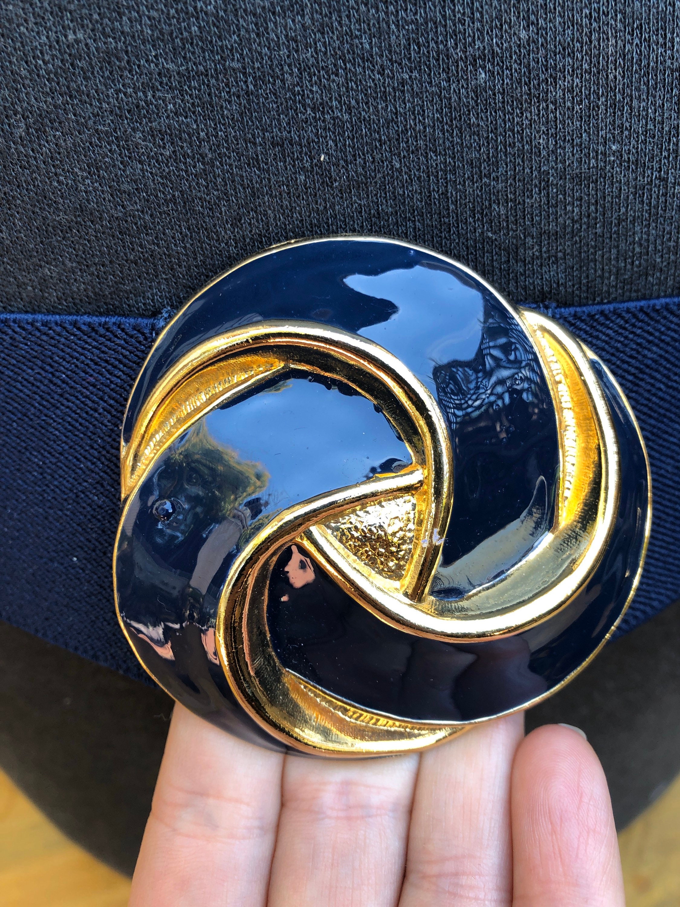 Vintage 80s Style Navy Enamel and Gold Belt With 2” Elastic  display picture 2