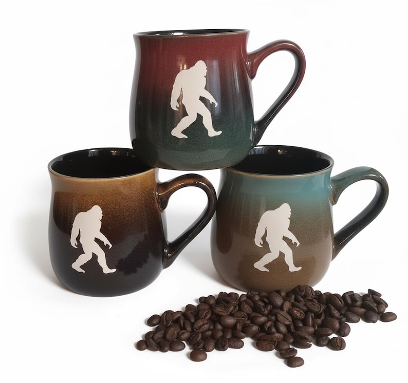 16 Ounce Rustic Sandblasted Big Foot/Sasquatch Design Mug image 5