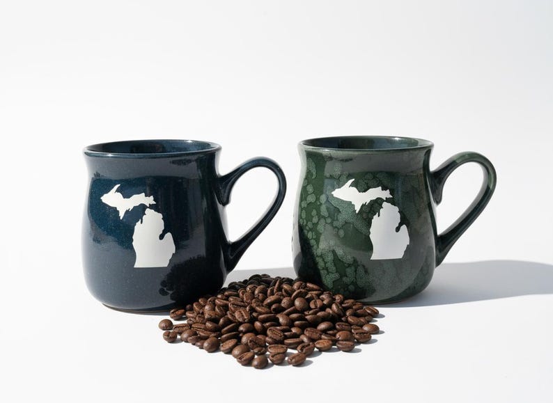 Tazas Michigan con diseño artístico arenado en azul marino o verde bosque imagen 5