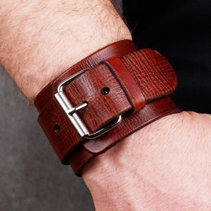 Handgemachtes Braun Lederarmband: Italienisches Leder Accessoire