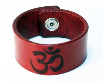Bracelet with Om symbol, Om sign, Yoga accessories, leather accessories, men bracelet, women cuff, great gift.
