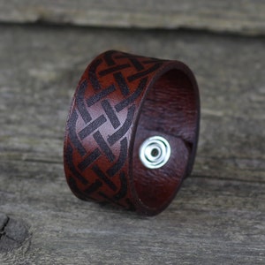 Leather bracelet, leather accessories, handmade cuff, women cuff, men bracelet, anniversary gift, great gift.