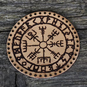 Patch en cuir Vegvisir : applique à coudre boussole viking