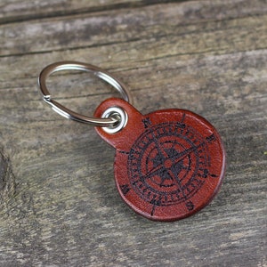 Boussole - Porte-clés en cuir, porte-clés de navigation en cuir, boussole gravée, porte-clés rose des vents, excellent cadeau.