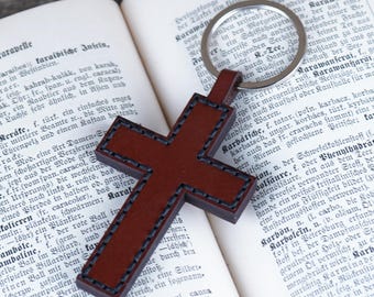 Llavero de cruz de cuero hecho a mano: Regalo religioso cristiano. Llavero personalizado.