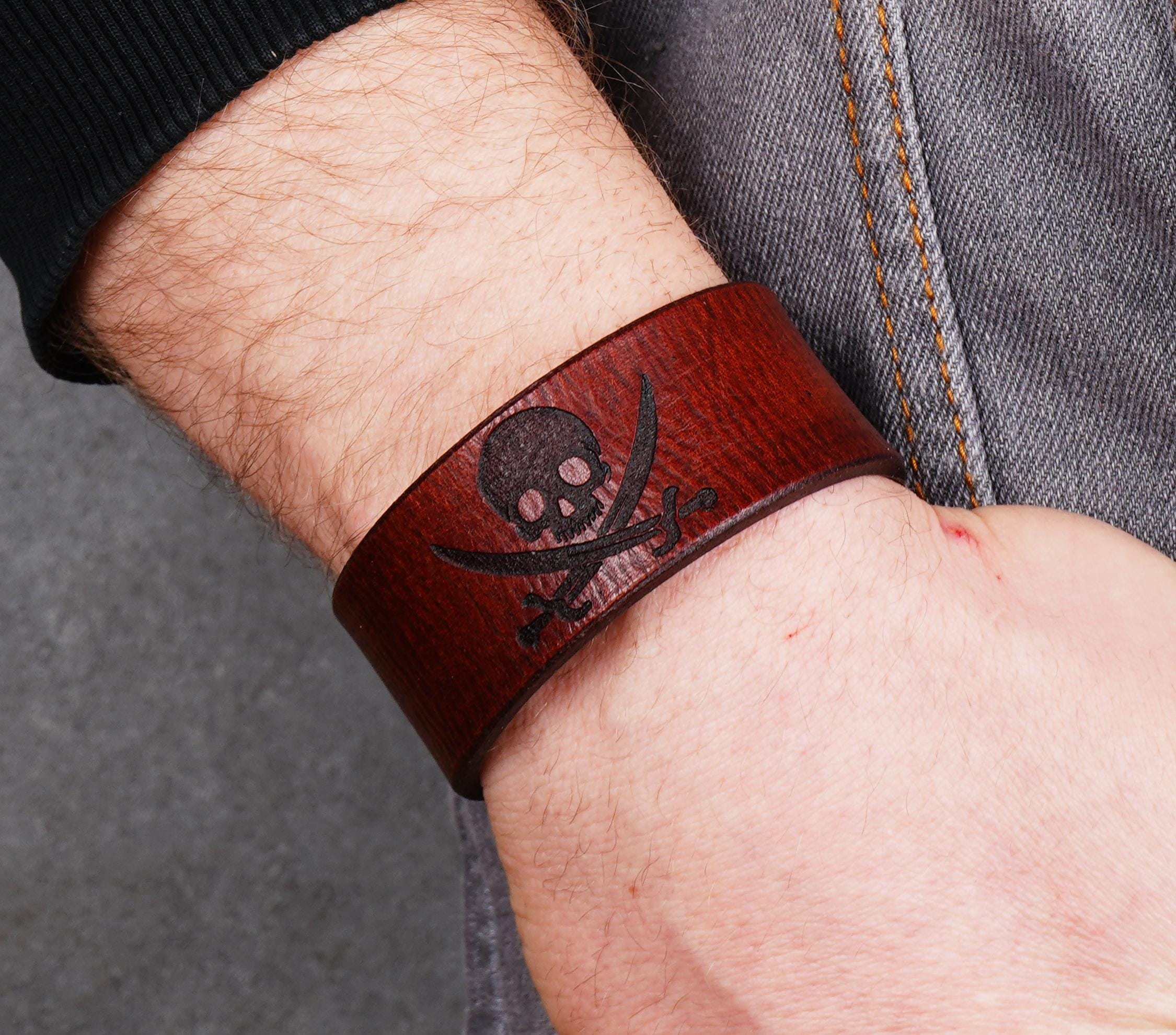 Jolly Roger Leather Cuff Bracelet: Skull & Crossbones Pirate Style