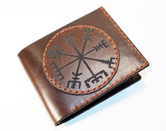 Cartera Vegvisir de cuero hecha a mano: Tarjetero con símbolo vikingo