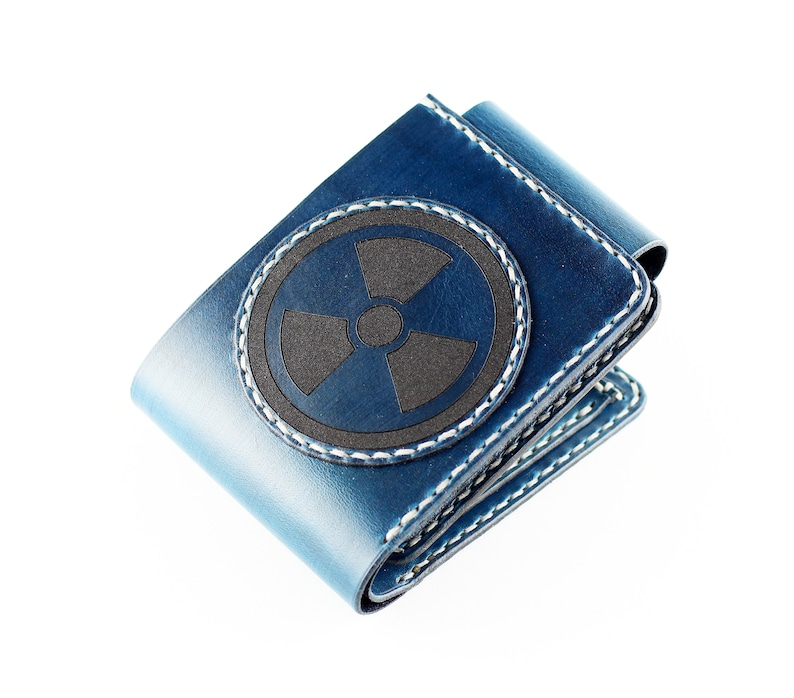 Cartera de piel con símbolo nuclear, cartera con símbolo de radiación, cartera de piel hecha a mano, cartera de hombre. imagen 6