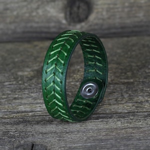 Handmade Green Leather Cuff Bracelet: Vegetable Tanned Leather