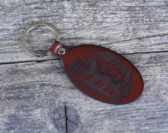Llavero de oso, llavero de cuero, accesorios Hunter, llavero marrón.