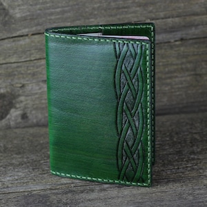 Funda de pasaporte de cuero con nudo celta, billetera de viaje, accesorios celtas, accesorios de cuero, gran regalo.