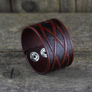 Handmade Leather Cuff Bracelet: Celtic Knot Ornament