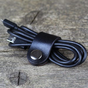 Cable organizer, Cord holder, Cable organizer, Leather earbud holder , Great gift!