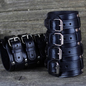Zwart leren manchet, tuimelarmband, herenarmband, damesmanchet, leren accessoires, geweldig cadeau.