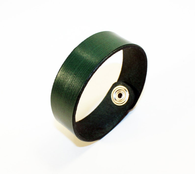 Green leather bracelet, leather accessories, green cuff, women cuff, men bracelet, anniversary gift, great gift. image 4