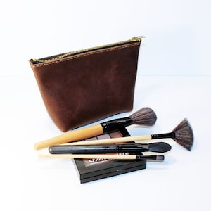 Makeup bag, cosmetic pouch, leather bag, large cosmetic pouch, leaher pouch.
