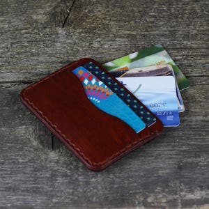 Portafoglio sottile in pelle con porta carte, porta carte di credito minimalista, portafoglio sottile per carte, portafoglio in pelle marrone.