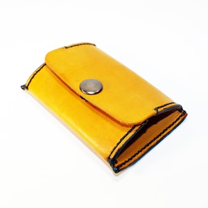 Monedero de cuero, monedero triangular, billetera amarilla, monedero pequeño, accesorios de cuero, gran regalo.