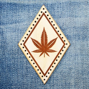 Toppa in pelle di marijuana, cucito in pelle, forniture in pelle, cucito di foglie di cannabis.
