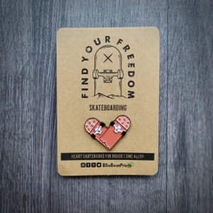 Skateboard Heart Enamel Pin Badge - Skateboard Pin Badge - Skater Gift - Love Skating