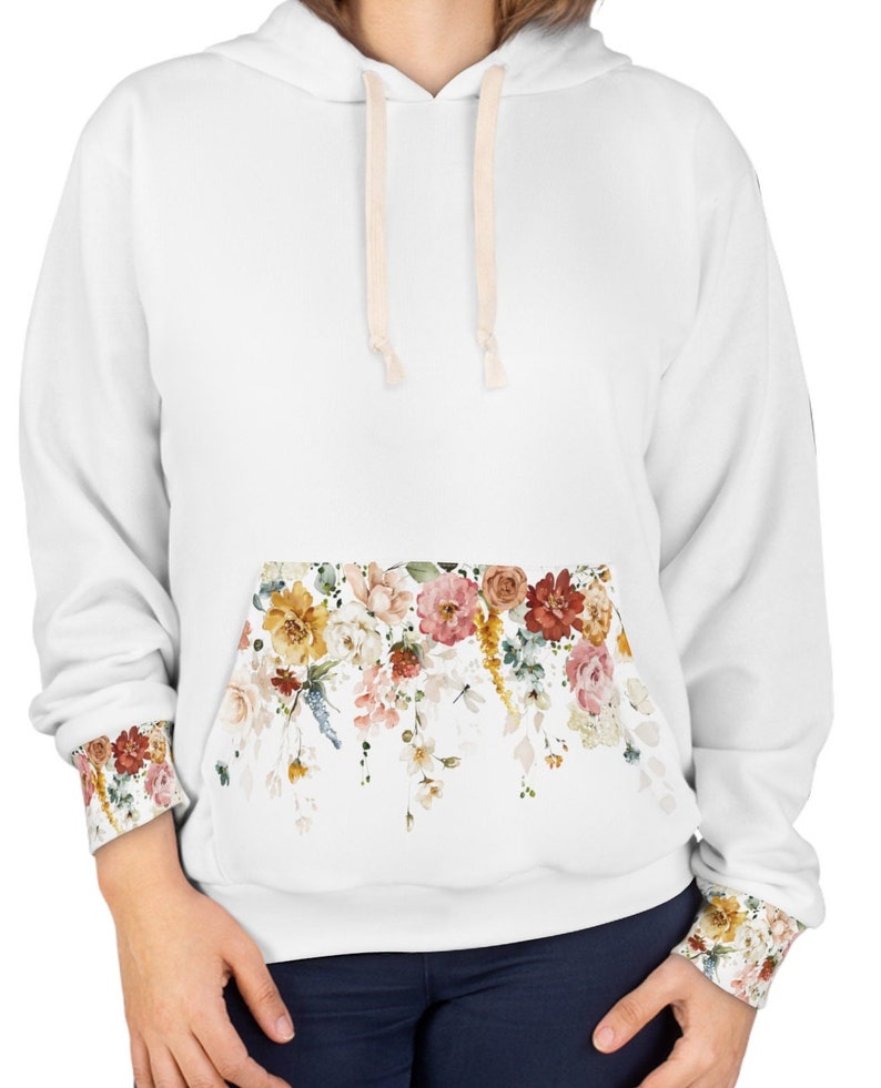 Floral Cottage Core Pullover Hoodie Floral Pocket Sweatshirt Unique Floral Hoodie colorful flowers feminine sweatshirt bridal party hoodies afbeelding 4