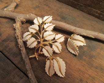 Vintage Gold-Tone Crown Trifari Brooch and Clip Earring Set with White Enamel Textured Branch Leaves  (E-17)