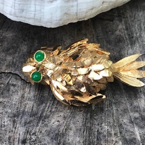 Vintage Gold-Tone Bird Brooch with Green Eyes  (B-138)